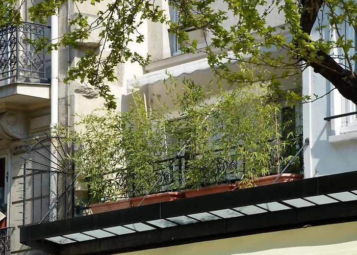 HolidaysInParis - Republique